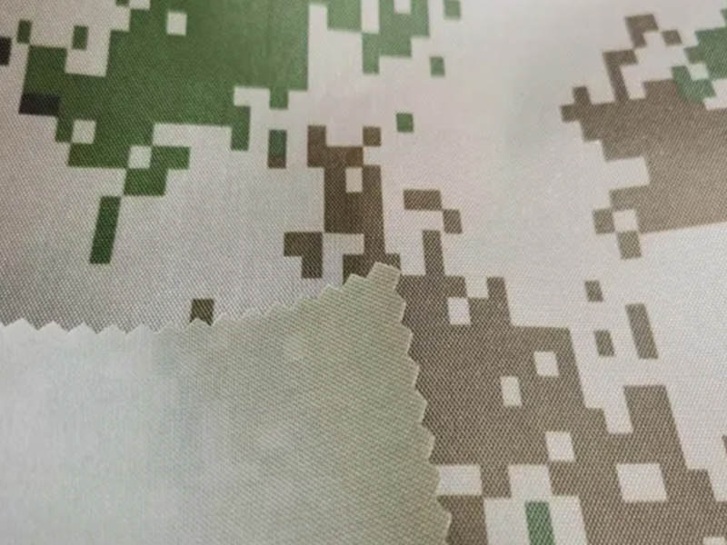 Digitale Camo bedrukte 420d polyester Oxford-stof met transparante PVC-coating voor tassen