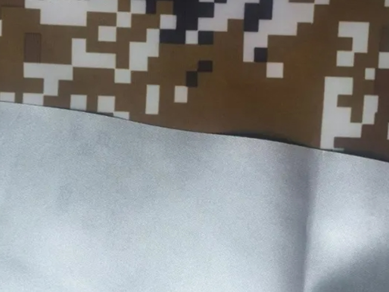 Camouflage bedrukte polyester taftstof met zilvercoating voor bekleding