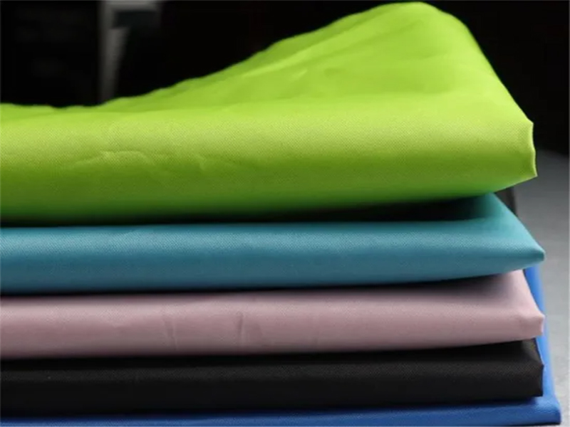 170t/190t/210t polyester taftstof met zilvercoating voor hoes/gordijn
