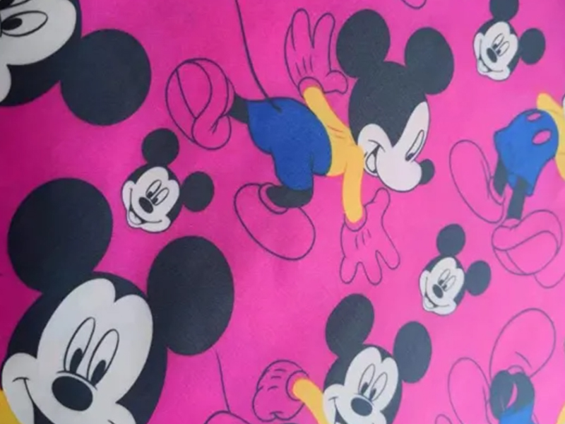 100% polyester bedrukte taftstof met PVC-coating voor regenjas/tassen.