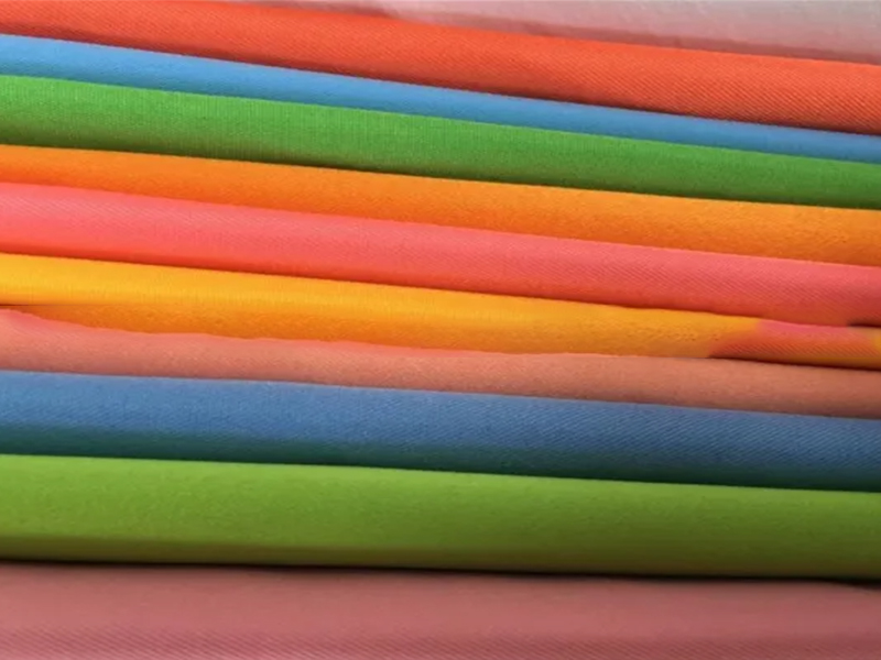 100% polyester effen geverfde perzikhuidstof / microvezelstof